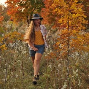 Meet your Posher, Virginia